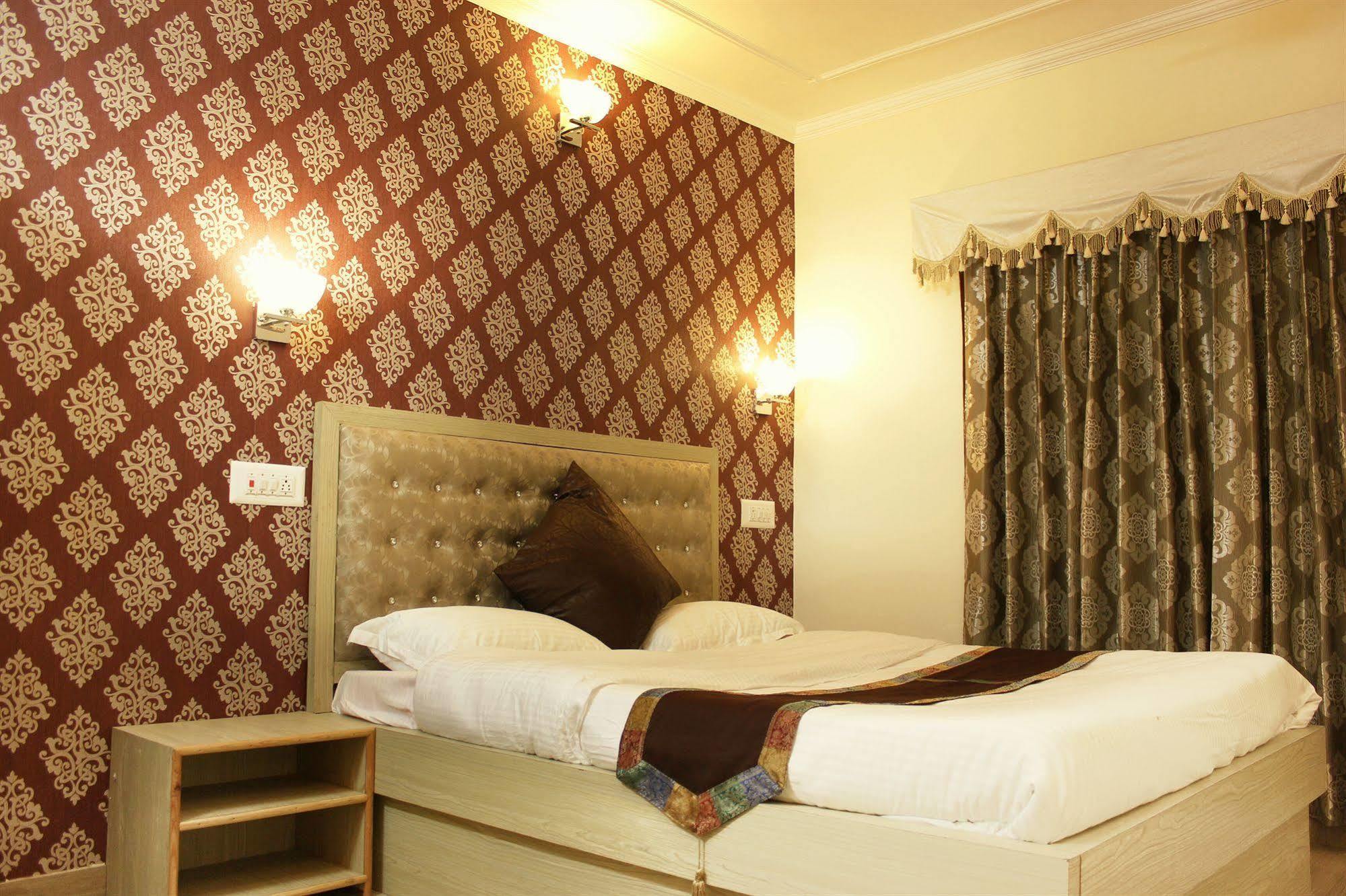 Hotel Walisons Resorts Srīnagar Esterno foto